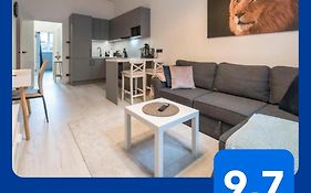 Cozy And Bright Apartment